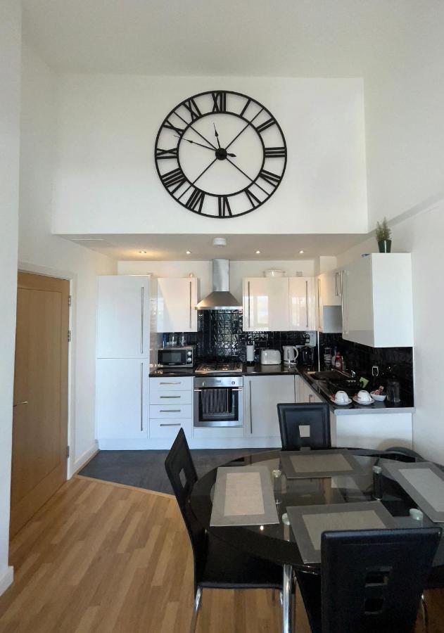 Ocean Crescent Plymouth City Centre Penthouse Level Over 25'S Only Exterior foto